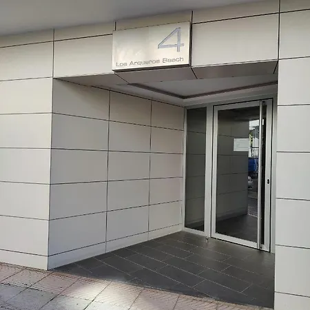 4814 з Bedrooms San Pedro *