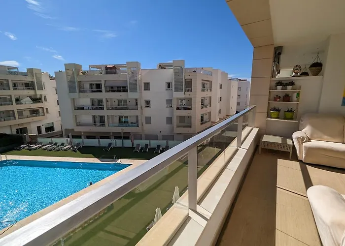 4814 з Bedrooms San Pedro Apartamento