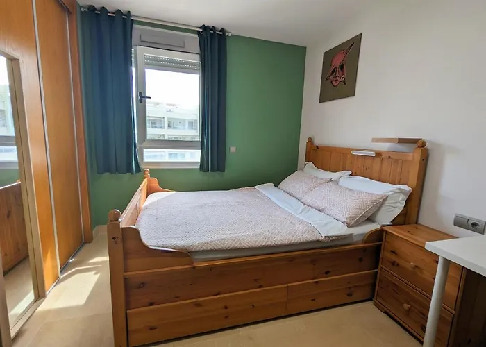 4814 з Bedrooms San Pedro * Marbella